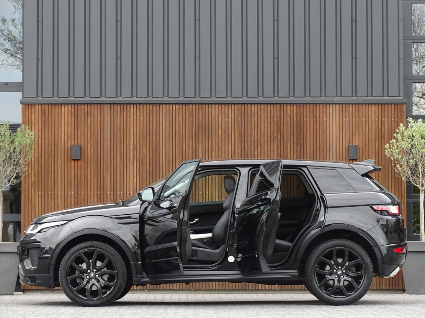 Land Rover Range Rover Evoque 2.0 240PK automaat / SE Dynamic / 2017