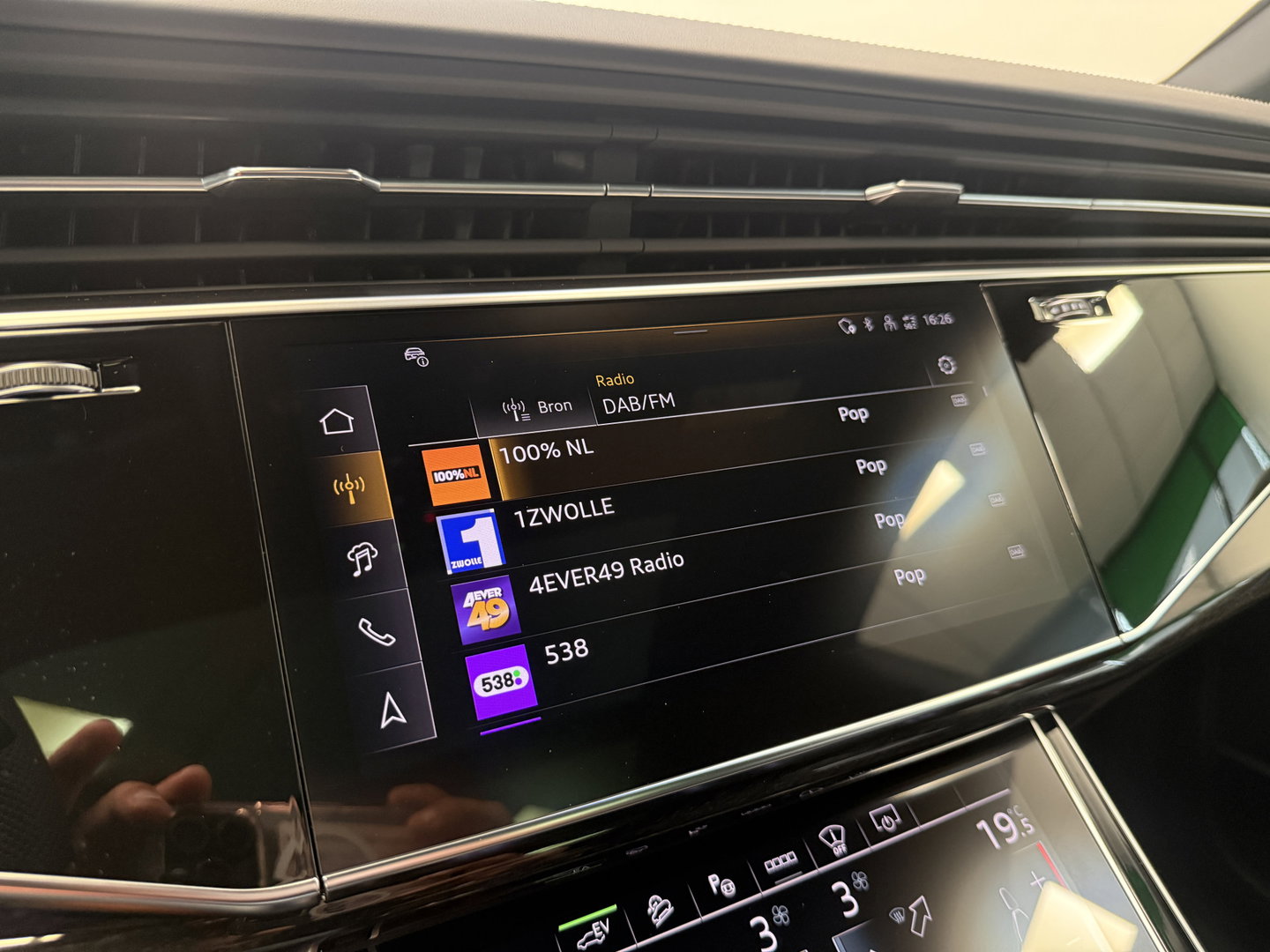 Audi Q8 60 TFSI e quattro Pro Line S Competition ACC Panoramadak 4 Wiel besturing