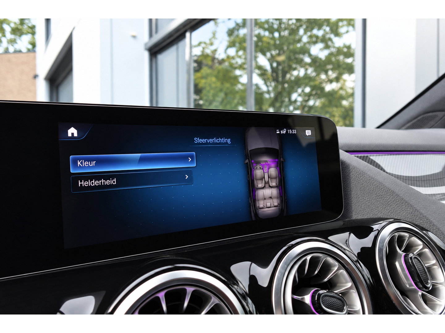 Mercedes-Benz GLA 220 d PANO KEYLESS CAM