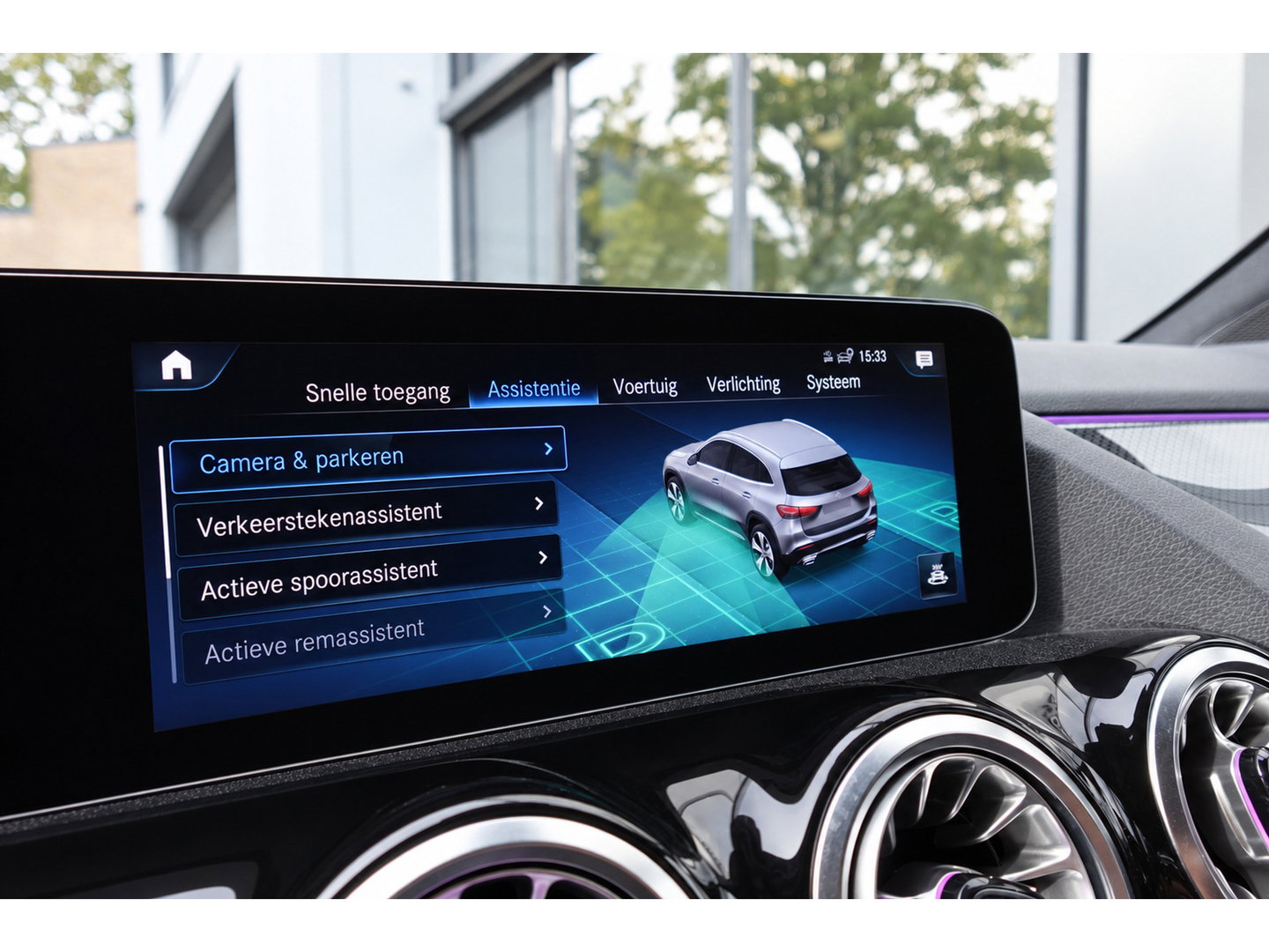 Mercedes-Benz GLA 220 d PANO KEYLESS CAM