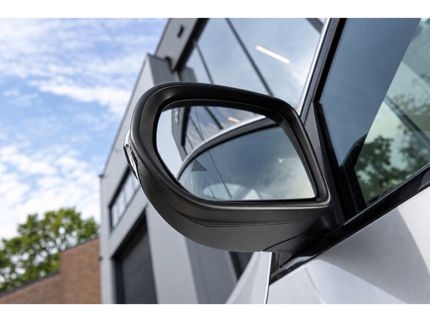 Mercedes-Benz GLA 220 d PANO KEYLESS CAM