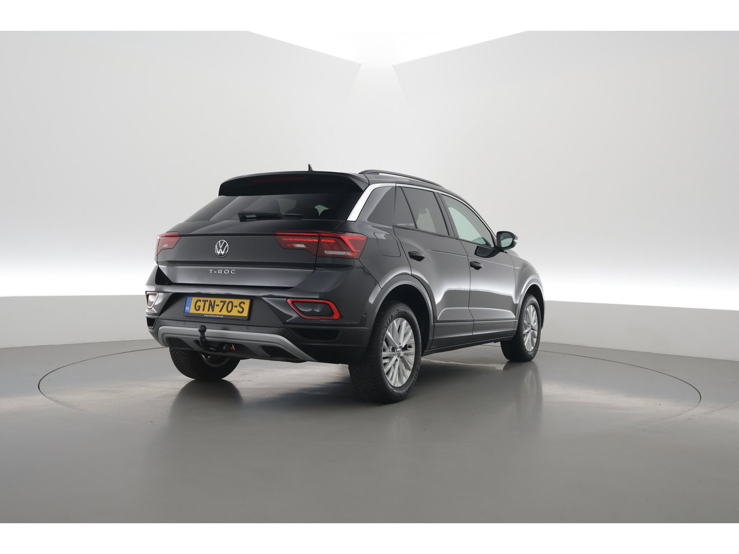 Volkswagen T-Roc 1.5 TSI 150pk DSG | Afn. Trekhaak | Navi | Apple CarPlay | PDC V+A | Stoelverw. | LED | Adapt. Cruise