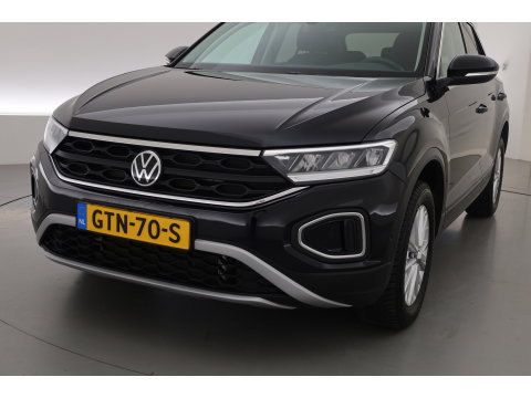 Volkswagen T-Roc 1.5 TSI 150pk DSG | Afn. Trekhaak | Navi | Apple CarPlay | PDC V+A | Stoelverw. | LED | Adapt. Cruise