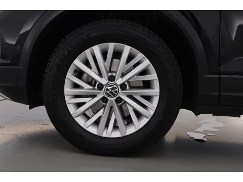 Volkswagen T-Roc 1.5 TSI 150pk DSG | Afn. Trekhaak | Navi | Apple CarPlay | PDC V+A | Stoelverw. | LED | Adapt. Cruise