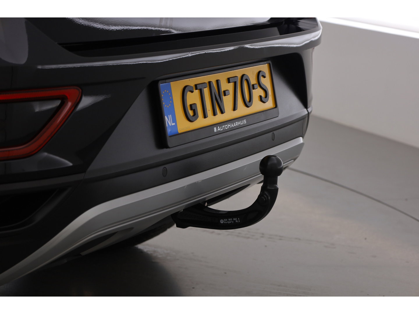 Volkswagen T-Roc 1.5 TSI 150pk DSG | Afn. Trekhaak | Navi | Apple CarPlay | PDC V+A | Stoelverw. | LED | Adapt. Cruise