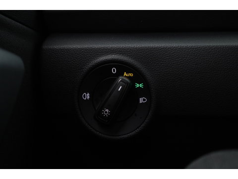 Volkswagen T-Roc 1.5 TSI 150pk DSG | Afn. Trekhaak | Navi | Apple CarPlay | PDC V+A | Stoelverw. | LED | Adapt. Cruise