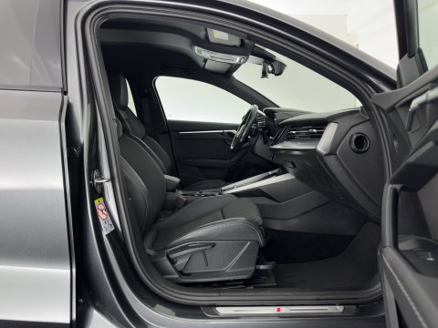 Audi A3 Limousine 35 TFSI S edition (INCL-BTW)  *AUT | 1/2 LEATHER | MATRIX-LED | HEATED-SPORTSEATS | CRUISE | CAMERA | DIGI-COCKPIT | NAVI-FULLMAP | PRIVACY-GLASS | AMBIENT-LIGHT | ECC | PDC | 18''ALU*