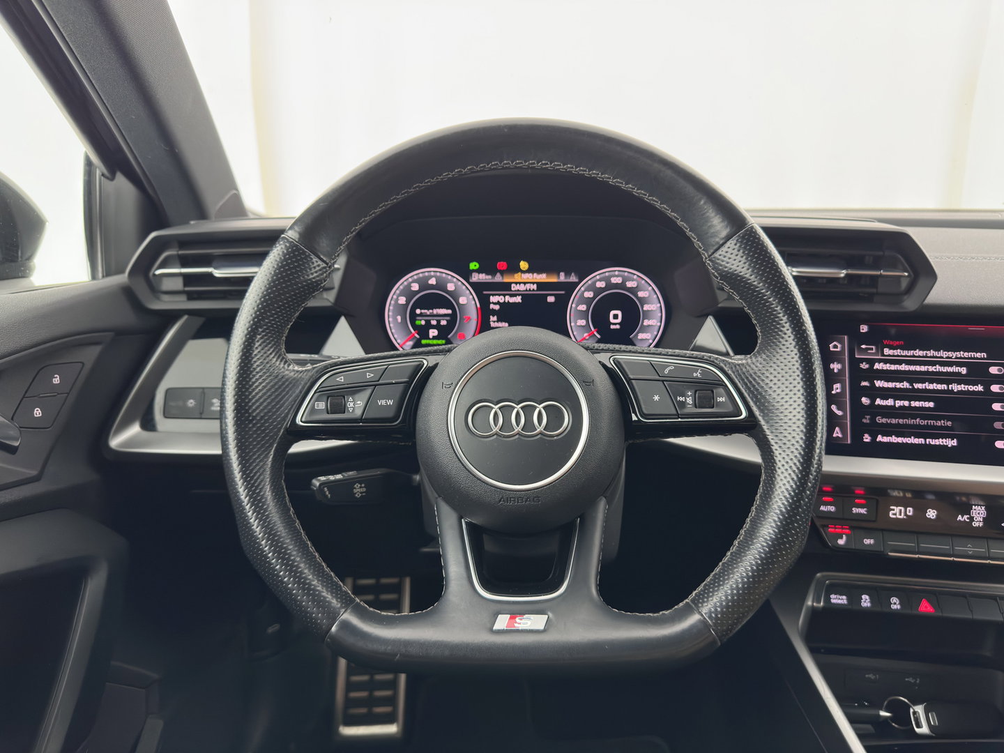 Audi A3 Limousine 35 TFSI S edition (INCL-BTW)  *AUT | 1/2 LEATHER | MATRIX-LED | HEATED-SPORTSEATS | CRUISE | CAMERA | DIGI-COCKPIT | NAVI-FULLMAP | PRIVACY-GLASS | AMBIENT-LIGHT | ECC | PDC | 18''ALU*