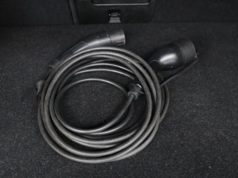 Volvo XC40 1.5 T4 Plug-in hybrid Ultimate Dark | SOH 87,6% | Panoramadak | Trekhaak | Leder | Stuur/stoel verwarming | Harman/kardon | Adaptive cruise | Camera |