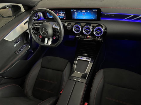 Mercedes-Benz CLA-Klasse AMG 35 4MATIC Pano|Keyless|Dodehoek|Sfeer|Camera