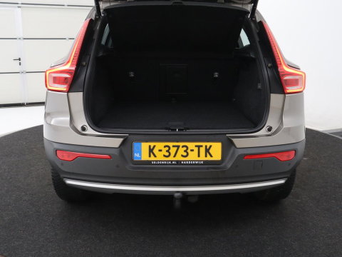 Volvo XC40 1.5 T2 Business Pro | 1e eigenaar | Trekhaak | Carplay | Navigatie | Adaptive cruise | Side Assist | Full LED | Climate control | Keyless | Parkeerhulp | Bluetooth | 19'' lichtmetalen velgen