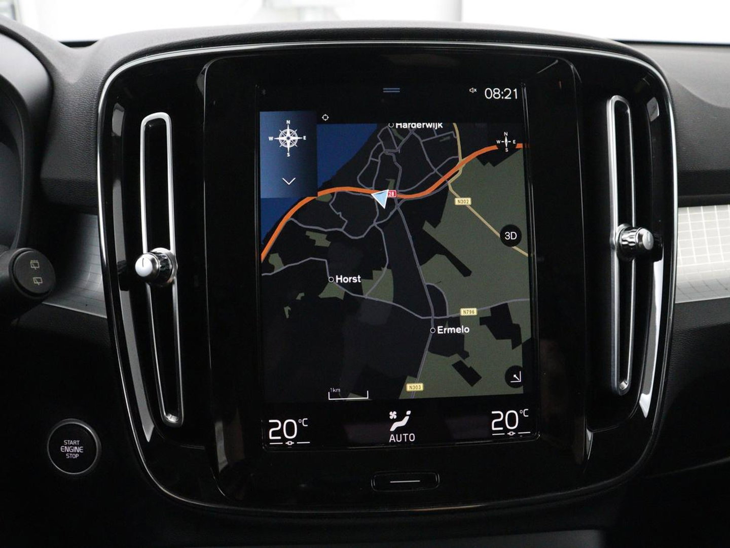 Volvo XC40 1.5 T2 Business Pro | 1e eigenaar | Trekhaak | Carplay | Navigatie | Adaptive cruise | Side Assist | Full LED | Climate control | Keyless | Parkeerhulp | Bluetooth | 19'' lichtmetalen velgen