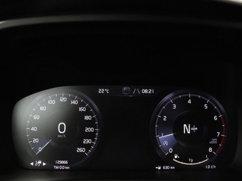 Volvo XC40 1.5 T2 Business Pro | 1e eigenaar | Trekhaak | Carplay | Navigatie | Adaptive cruise | Side Assist | Full LED | Climate control | Keyless | Parkeerhulp | Bluetooth | 19'' lichtmetalen velgen