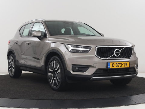 Volvo XC40 1.5 T2 Business Pro | 1e eigenaar | Trekhaak | Carplay | Navigatie | Adaptive cruise | Side Assist | Full LED | Climate control | Keyless | Parkeerhulp | Bluetooth | 19'' lichtmetalen velgen