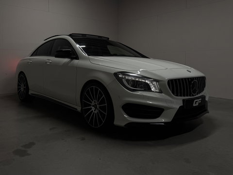 Mercedes-Benz CLA 200 AMG Pano Leer NAVI ACC Camera