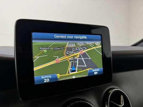 Mercedes-Benz CLA 200 AMG Pano Leer NAVI ACC Camera