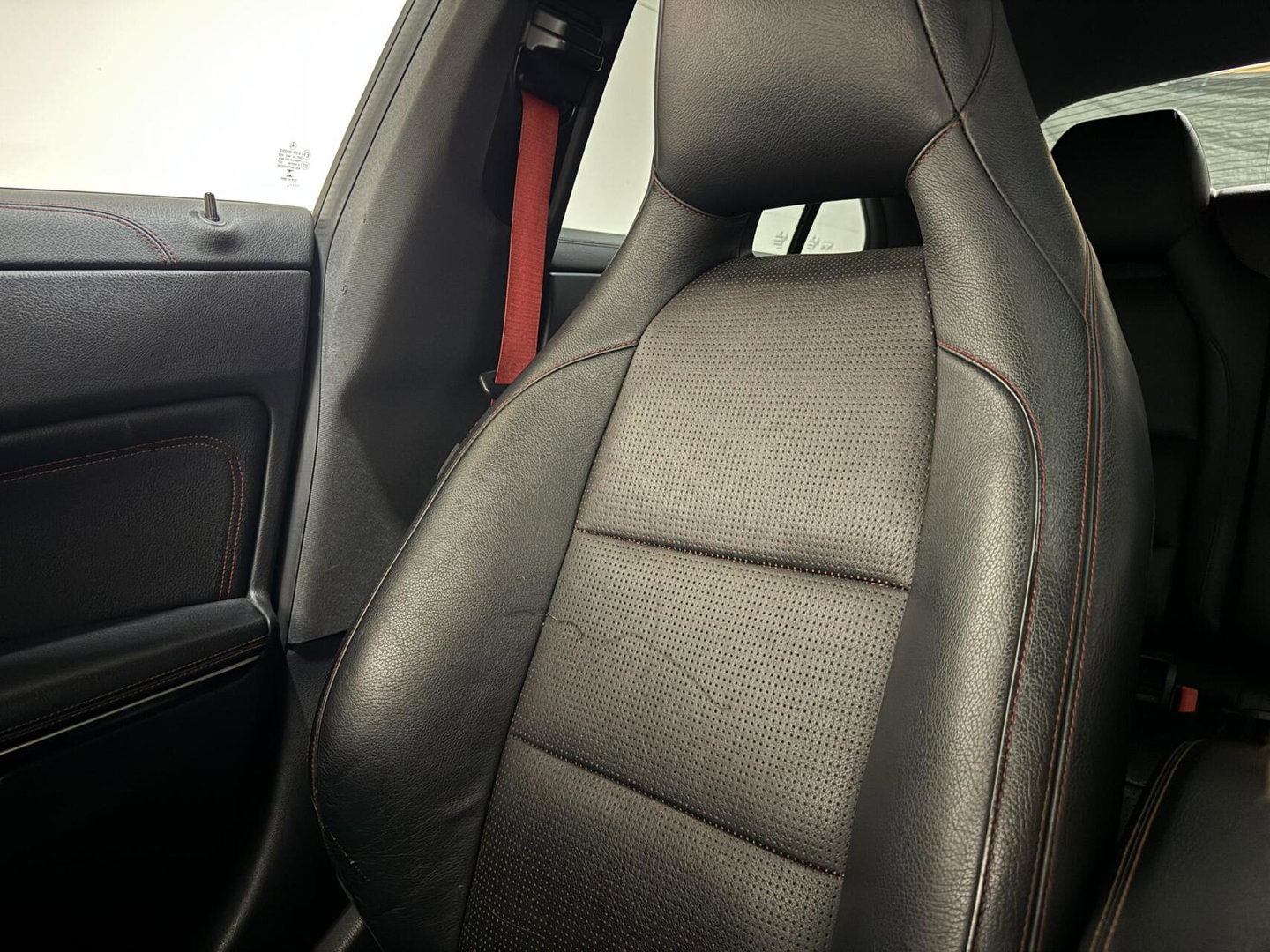 Mercedes-Benz CLA 200 AMG Pano Leer NAVI ACC Camera