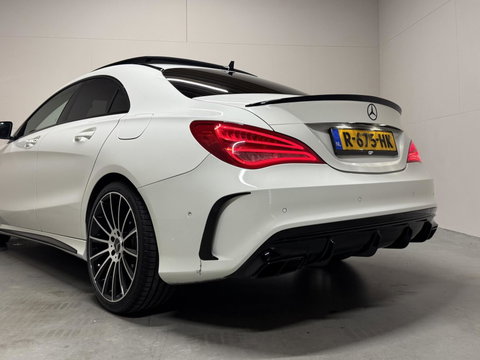 Mercedes-Benz CLA 200 AMG Pano Leer NAVI ACC Camera