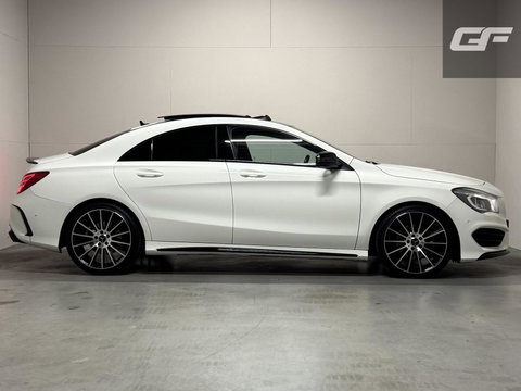 Mercedes-Benz CLA 200 AMG Pano Leer NAVI ACC Camera