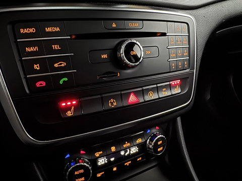 Mercedes-Benz CLA 200 AMG Pano Leer NAVI ACC Camera