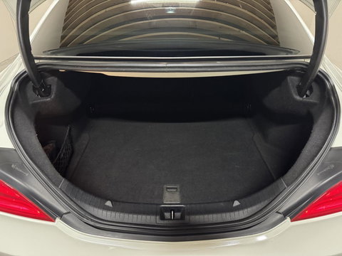 Mercedes-Benz CLA 200 AMG Pano Leer NAVI ACC Camera