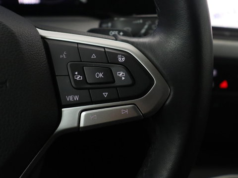 Volkswagen Golf Variant 1.5 eTSI Life Business | Trekhaak | Camera | Stoelverwarming | Apple Carplay |