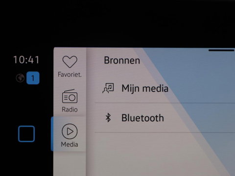 Volkswagen Golf Variant 1.5 eTSI Life Business | Trekhaak | Camera | Stoelverwarming | Apple Carplay |