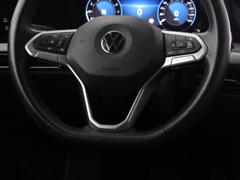 Volkswagen Golf Variant 1.5 eTSI Life Business | Trekhaak | Camera | Stoelverwarming | Apple Carplay |