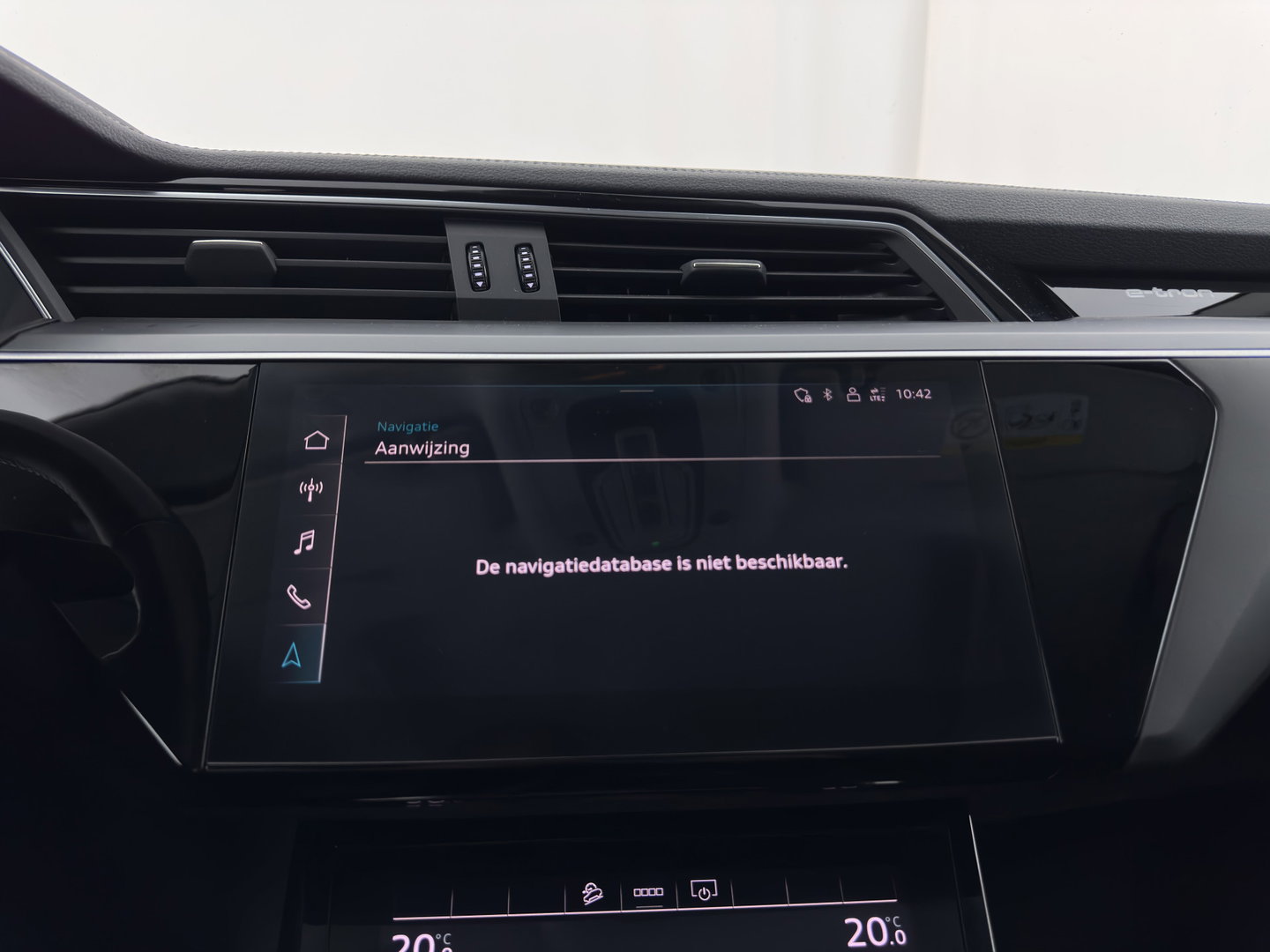 Audi e-tron Sportback 55 Quattro Business Edition Plus 95 kWh [3-Fase-11kW] {SoH-94%} Aut. *HEATPUMP | PANO | LEATHER | ADAPTIVE-CRUISE | MEMORY-PACK | FULL-LED | DIGI-COCKPIT | KEYLESS | CAMERA | PRIVACY-GLASS | HEATED-COMFORTSEATS | DAB+ | 21''ALU*