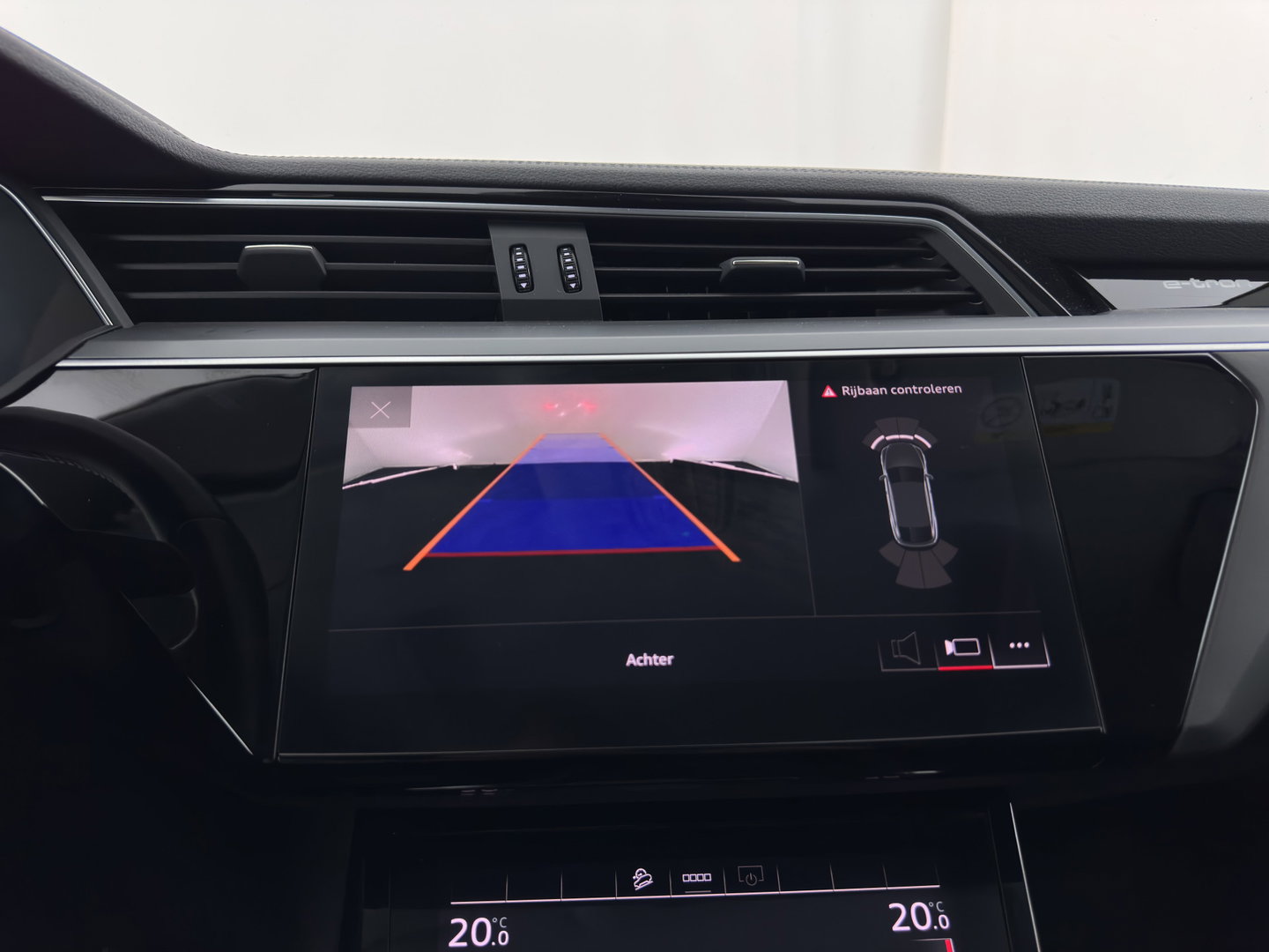 Audi e-tron Sportback 55 Quattro Business Edition Plus 95 kWh [3-Fase-11kW] {SoH-94%} Aut. *HEATPUMP | PANO | LEATHER | ADAPTIVE-CRUISE | MEMORY-PACK | FULL-LED | DIGI-COCKPIT | KEYLESS | CAMERA | PRIVACY-GLASS | HEATED-COMFORTSEATS | DAB+ | 21''ALU*