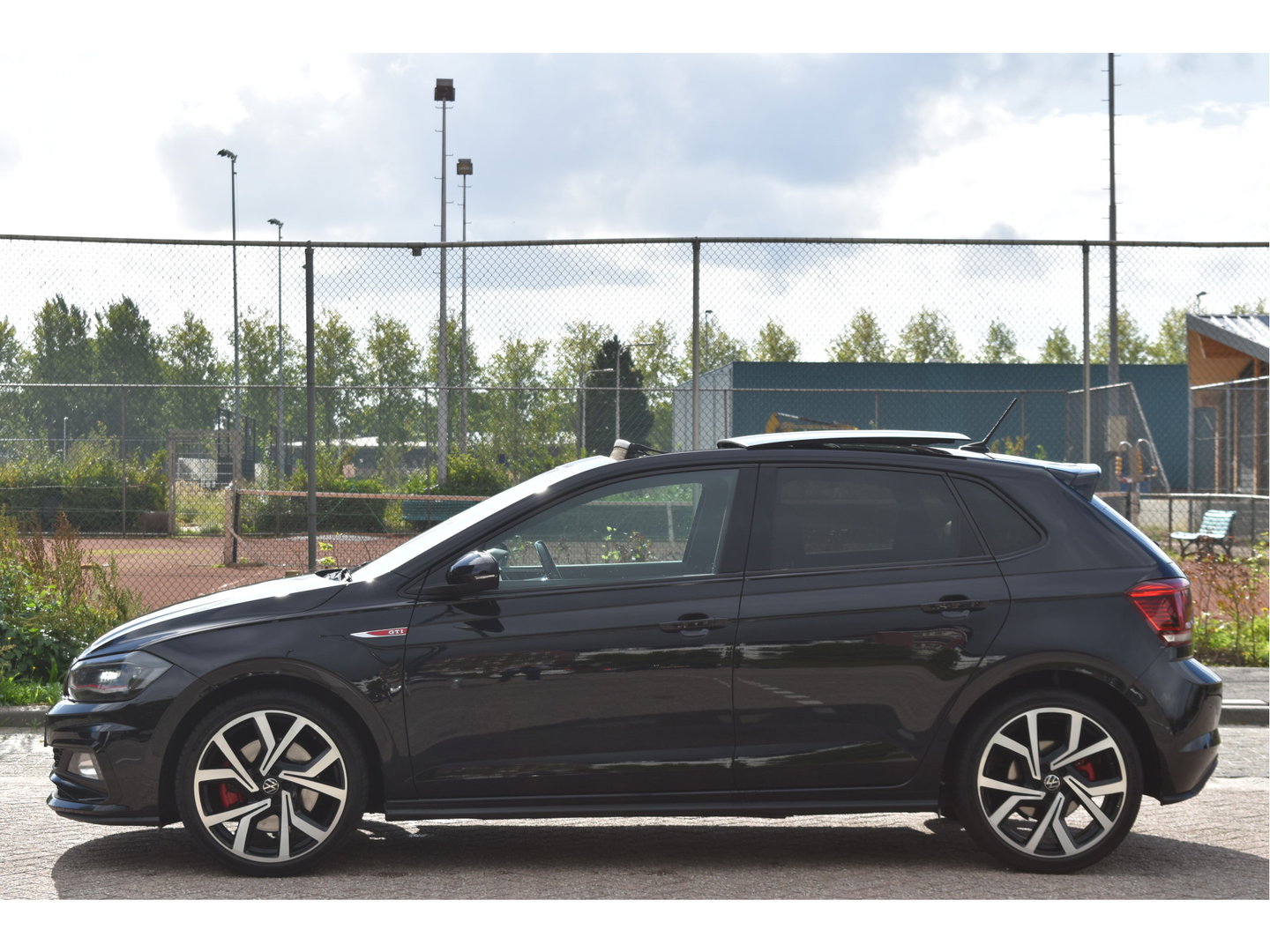 Volkswagen Polo 2.0 TSI GTI Executive 200 pk | Keyless | Pano | Camera | Carplay | DAB | Virtual cockpit | Full LED | LM 18" | Netjes