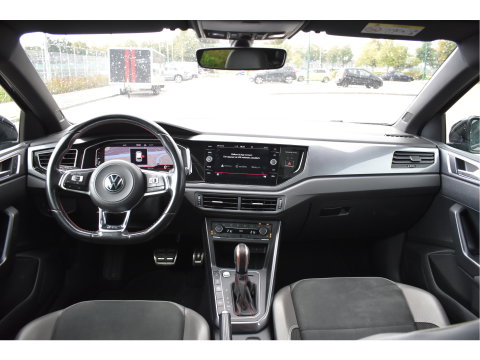 Volkswagen Polo 2.0 TSI GTI Executive 200 pk | Keyless | Pano | Camera | Carplay | DAB | Virtual cockpit | Full LED | LM 18" | Netjes