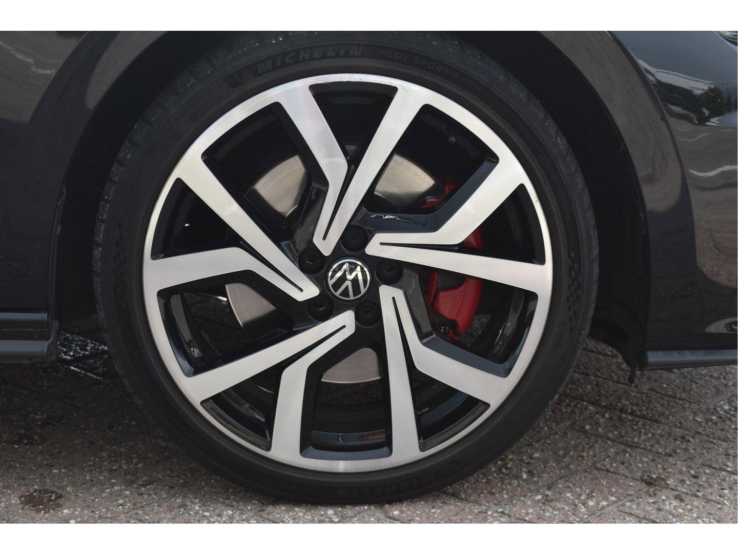 Volkswagen Polo 2.0 TSI GTI Executive 200 pk | Keyless | Pano | Camera | Carplay | DAB | Virtual cockpit | Full LED | LM 18" | Netjes
