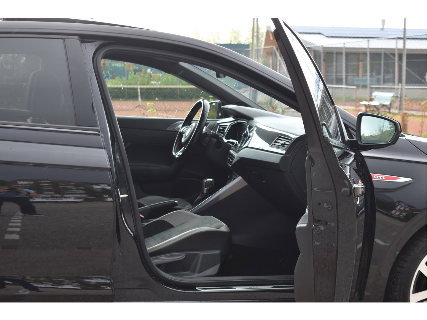 Volkswagen Polo 2.0 TSI GTI Executive 200 pk | Keyless | Pano | Camera | Carplay | DAB | Virtual cockpit | Full LED | LM 18" | Netjes