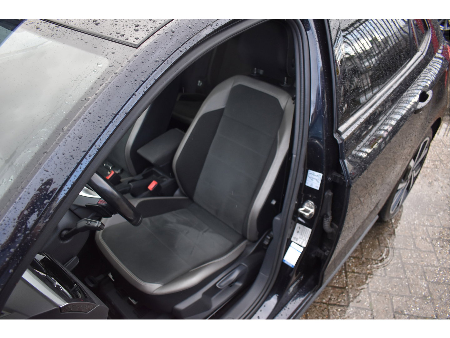 Volkswagen Polo 2.0 TSI GTI Executive 200 pk | Keyless | Pano | Camera | Carplay | DAB | Virtual cockpit | Full LED | LM 18" | Netjes