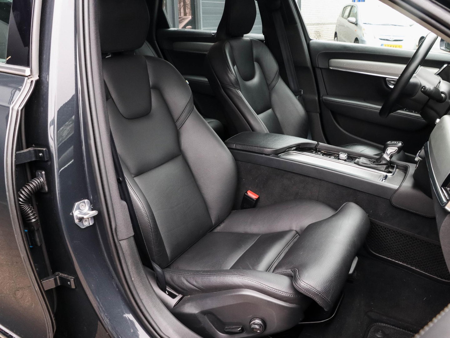 Volvo V90 2.0 D4 Inscription 360 Cam Harman Kardon Pilot Assist Trekhaak Dealeronderhouden