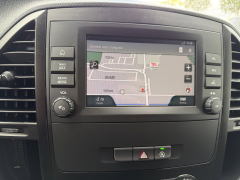 Mercedes-Benz Vito 110 CDI Lang L2H1 / euro 6 / bpm vrij / vaste prijs rijklaar € 16.950 ex btw / lease vanaf € 285 / airco / cruise control / navigatie / achterdeuren / comfort stoelen
