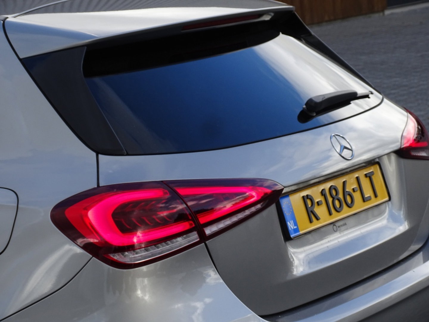 Mercedes-Benz A-Klasse 250e 215PK automaat / AMG Line / 2020 / LED