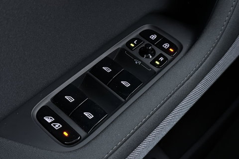 Polestar 2 Long Range Single Motor 78 kWh | Pilot Pack | Camera | Stoelverwarming | Keyless
