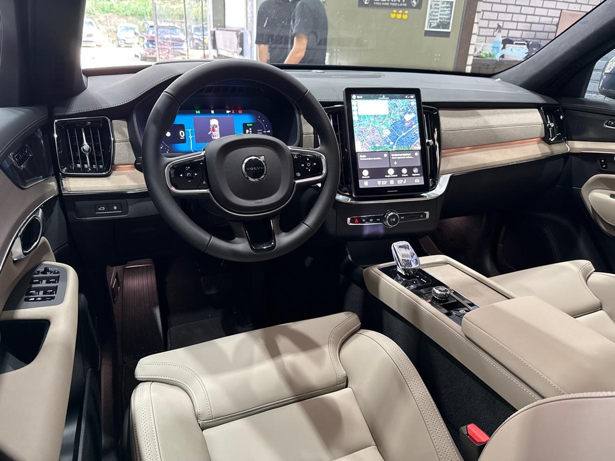 Volvo XC90 T8 Ultra Bright | MY27 | Harman/Kardon | Trekhaak | Panoramadak | 360° Camera | Head-Up | ACC | 21 Inch