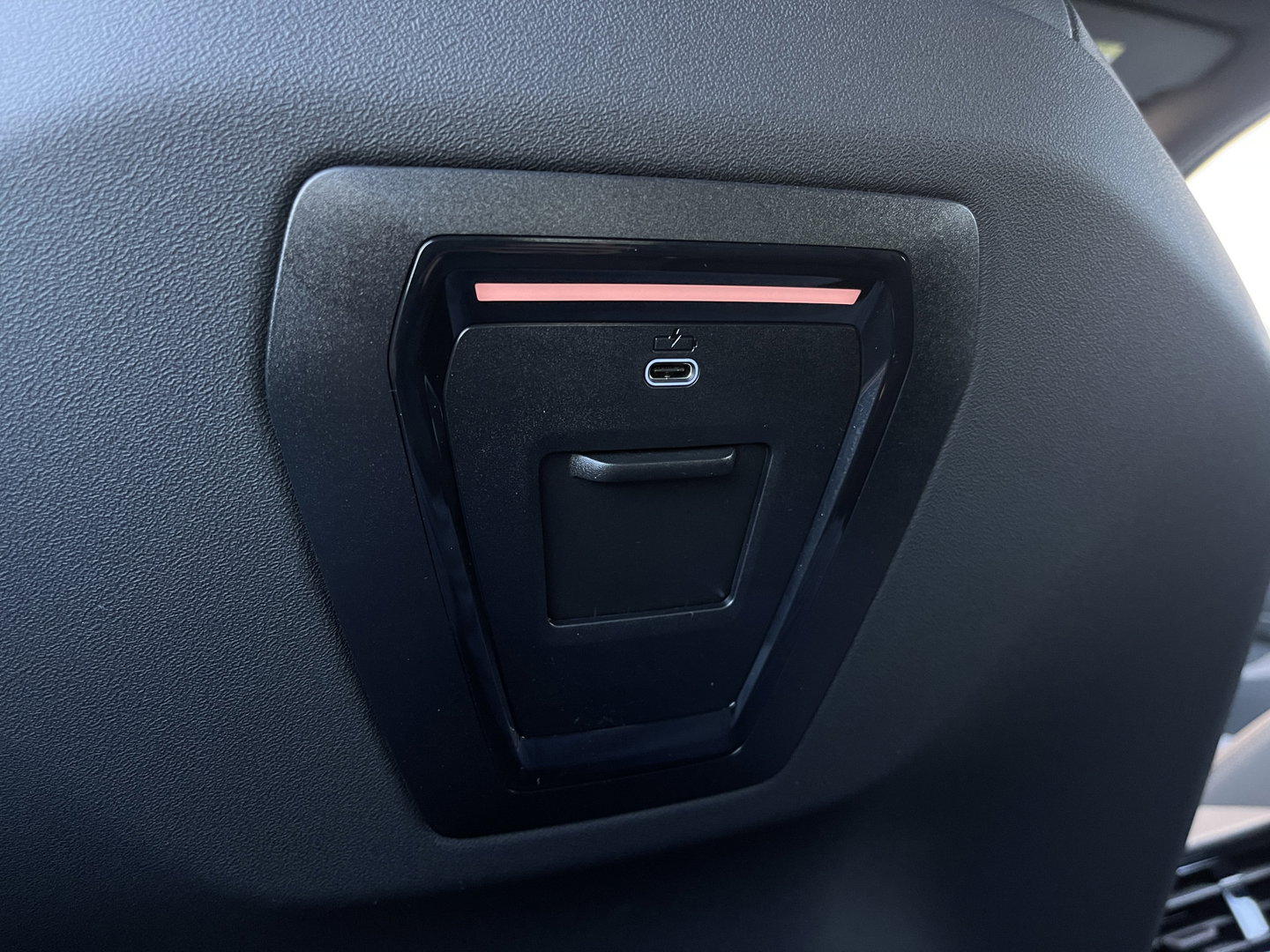 BMW 5 Serie Touring 530e M Sport Edition | Origineel Nederlands | Elektrische Trekhaak | Keyless Go & Entry | Harman & Kardon | Apple Carplay |