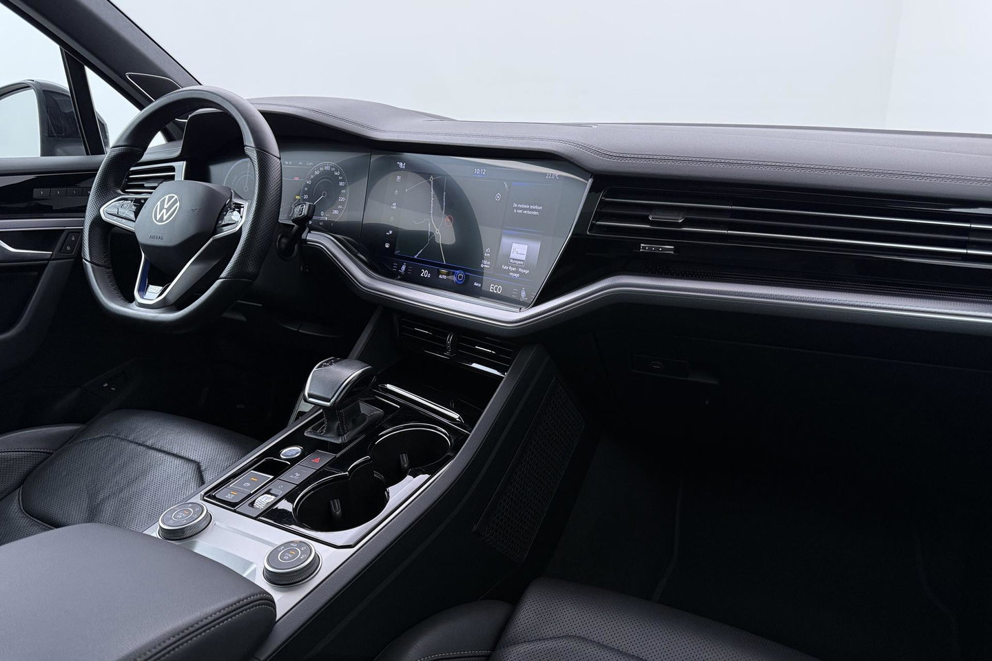 Volkswagen Touareg 3.0 TSi eHybrid 4MOTION R | Luchtvering | Panoramadak | Dynaudio | 360° Camera | Head-Up | Trekhaak | Massage | ACC