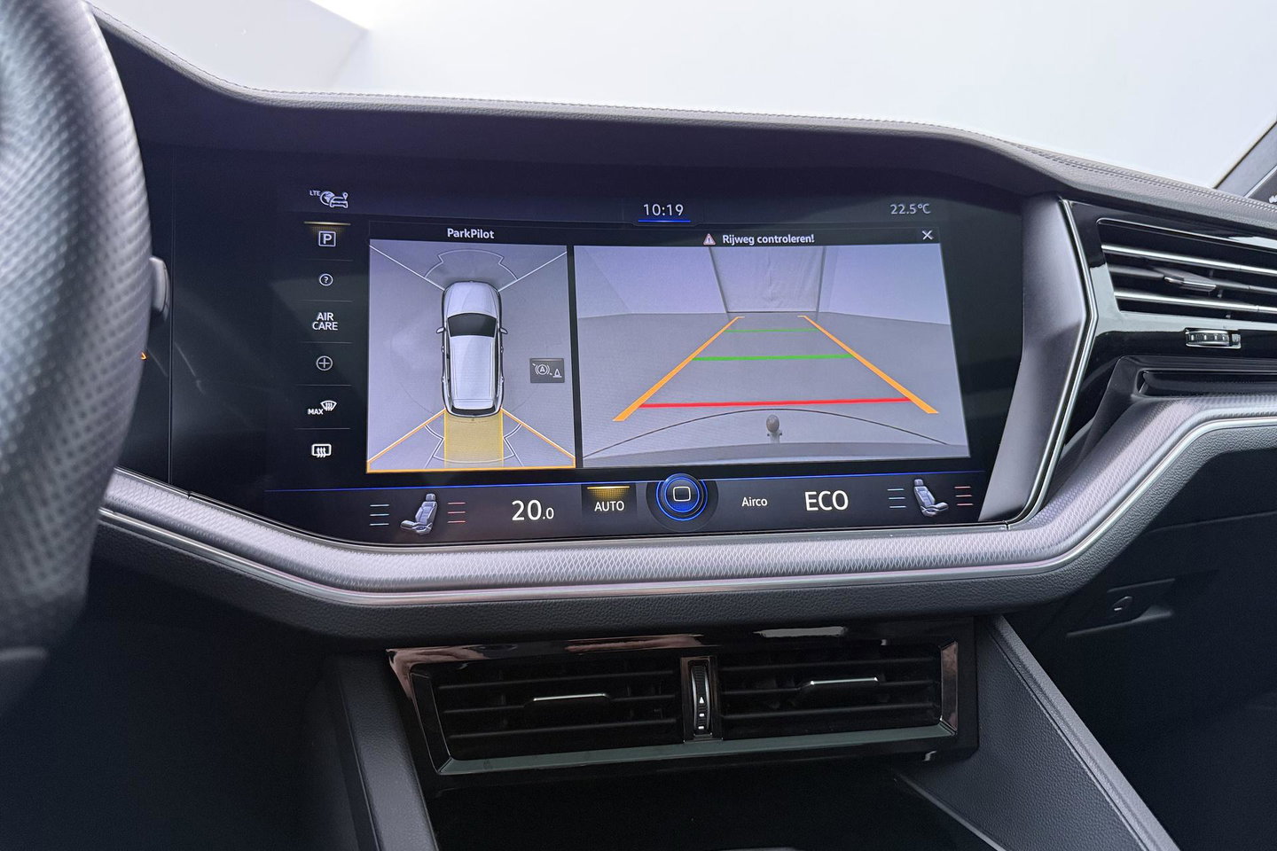 Volkswagen Touareg 3.0 TSi eHybrid 4MOTION R | Luchtvering | Panoramadak | Dynaudio | 360° Camera | Head-Up | Trekhaak | Massage | ACC