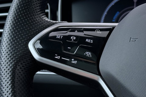 Volkswagen Touareg 3.0 TSi eHybrid 4MOTION R | Luchtvering | Panoramadak | Dynaudio | 360° Camera | Head-Up | Trekhaak | Massage | ACC