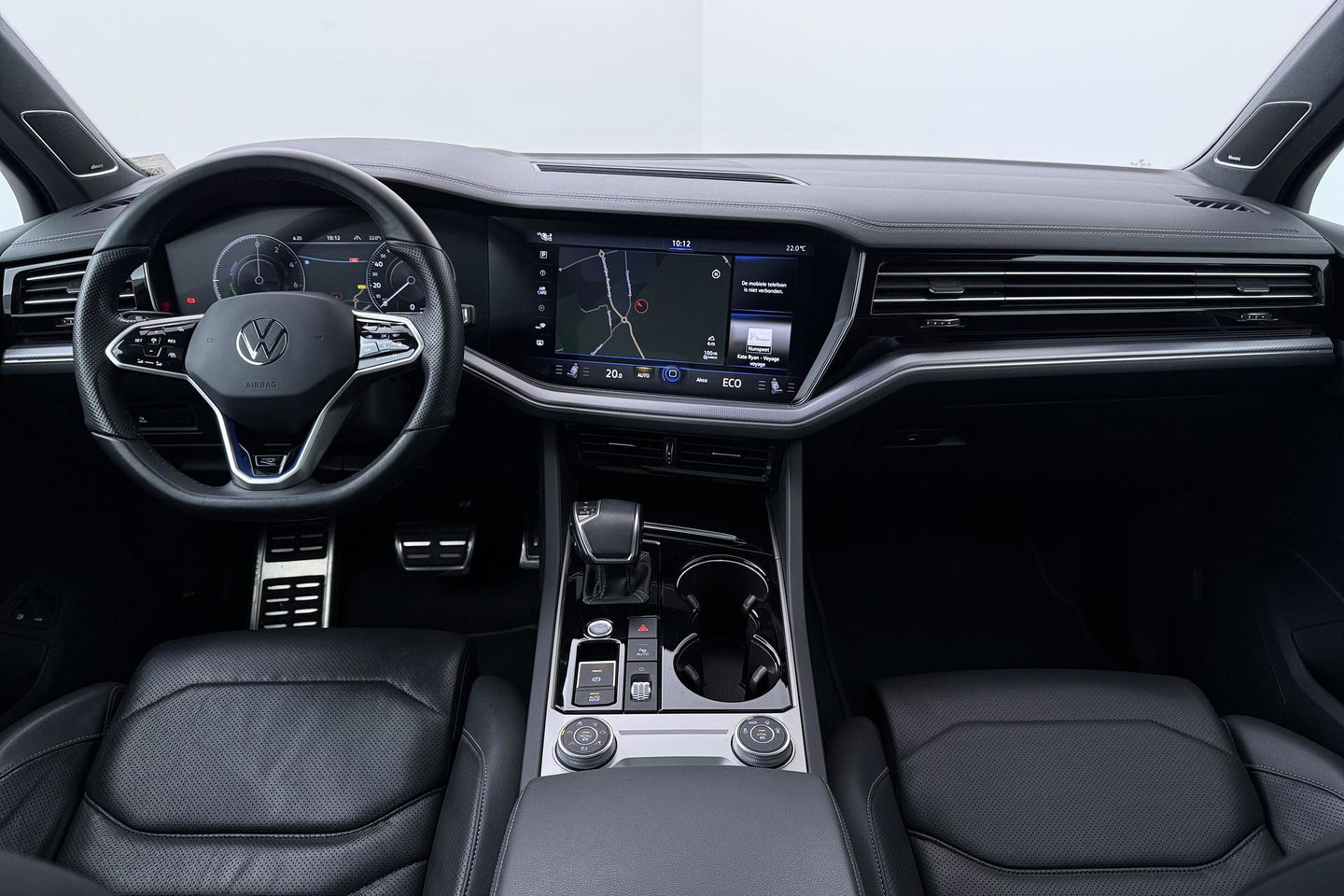 Volkswagen Touareg 3.0 TSi eHybrid 4MOTION R | Luchtvering | Panoramadak | Dynaudio | 360° Camera | Head-Up | Trekhaak | Massage | ACC