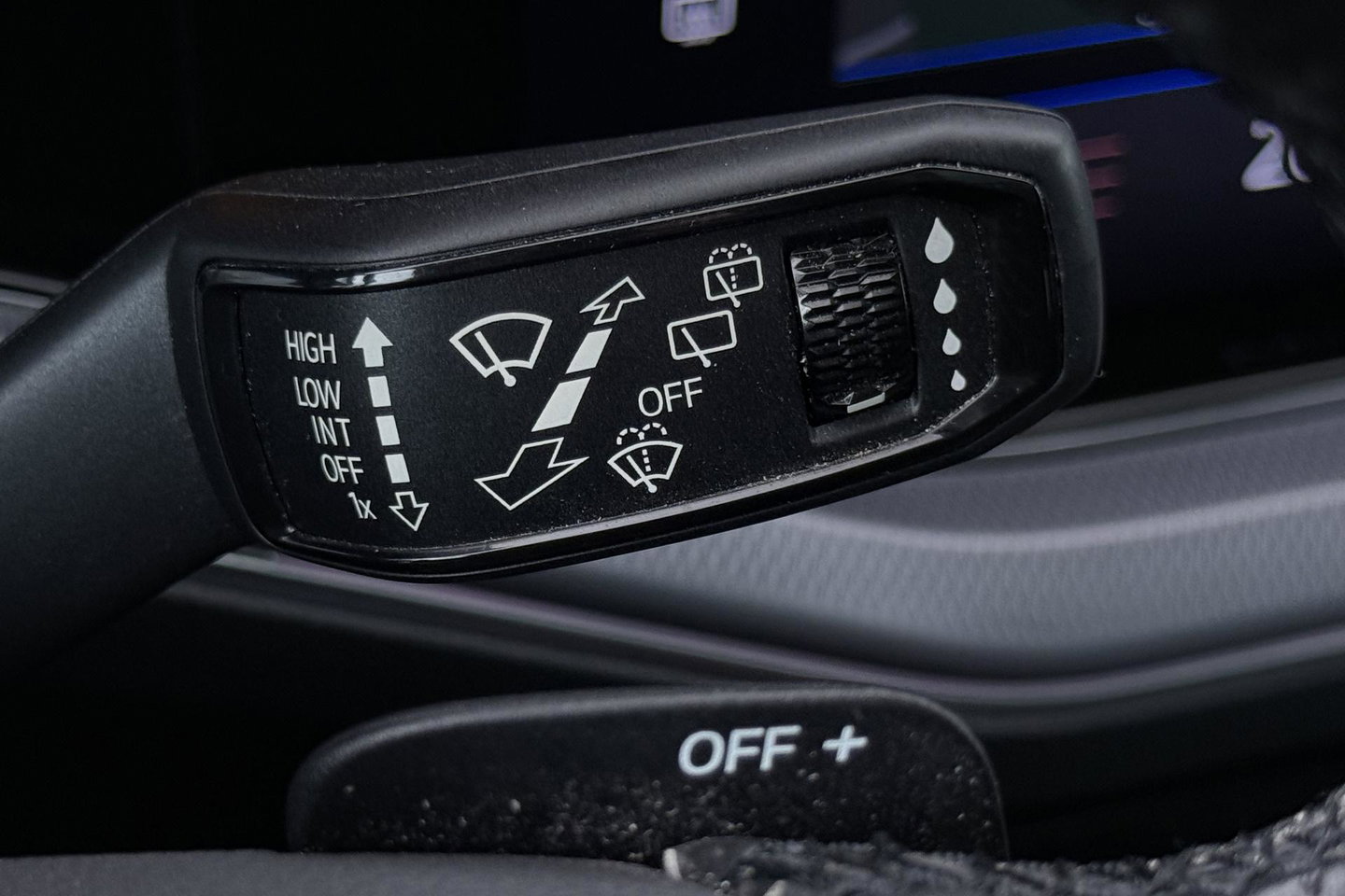 Volkswagen Touareg 3.0 TSi eHybrid 4MOTION R | Luchtvering | Panoramadak | Dynaudio | 360° Camera | Head-Up | Trekhaak | Massage | ACC