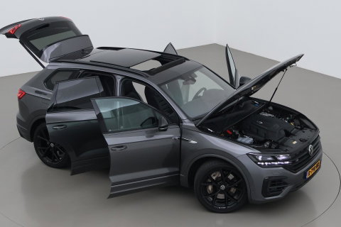 Volkswagen Touareg 3.0 TSi eHybrid 4MOTION R | Luchtvering | Panoramadak | Dynaudio | 360° Camera | Head-Up | Trekhaak | Massage | ACC
