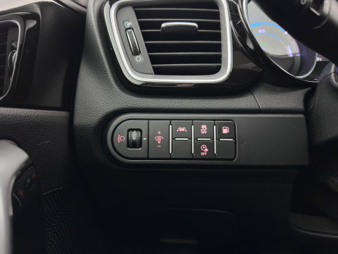 Kia Xceed 1.6 GDi PHEV DynamicPlusLine (Plug-In) {SoH-97%} (INCL-BTW ) Aut.*LEATHER-FABRIC | FULL-LED | KEYLESS | NAVI-FULLMAP | HEATED-SPORTSEATS | CAMERA | DAB | LANE-ASSIST | CRUISE | PRIVACY-GLASS | 16''ALU*