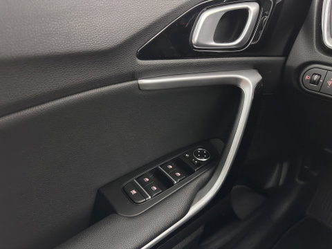 Kia Xceed 1.6 GDi PHEV DynamicPlusLine (Plug-In) {SoH-97%} (INCL-BTW ) Aut.*LEATHER-FABRIC | FULL-LED | KEYLESS | NAVI-FULLMAP | HEATED-SPORTSEATS | CAMERA | DAB | LANE-ASSIST | CRUISE | PRIVACY-GLASS | 16''ALU*