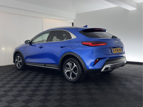 Kia Xceed 1.6 GDi PHEV DynamicPlusLine (Plug-In) {SoH-97%} (INCL-BTW ) Aut.*LEATHER-FABRIC | FULL-LED | KEYLESS | NAVI-FULLMAP | HEATED-SPORTSEATS | CAMERA | DAB | LANE-ASSIST | CRUISE | PRIVACY-GLASS | 16''ALU*